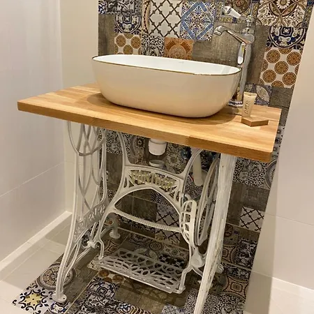 アパート Lu - Unique *