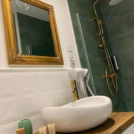 Lu - Unique オシフィエンチム